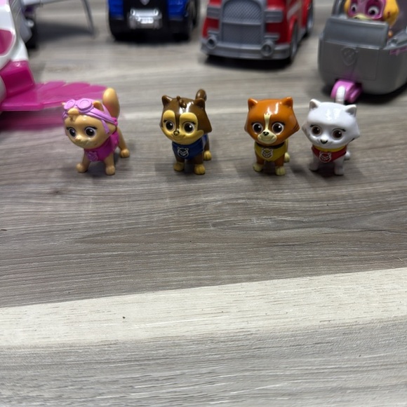 🚩 Paw Patrol puppy & kitty Action Figures & Playsets - Picture 4 of 10
